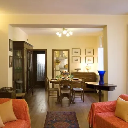 Girasole Apartment Piscina & Terrazza Toscana Near Lucca アパート カパンノリ